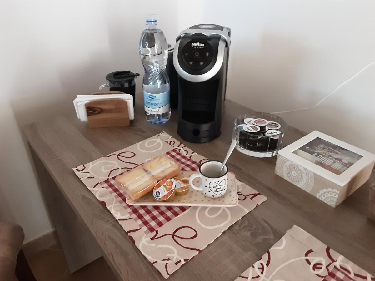 Bed and Breakfast Tre Stelle Порто-Торрес Екстер'єр фото