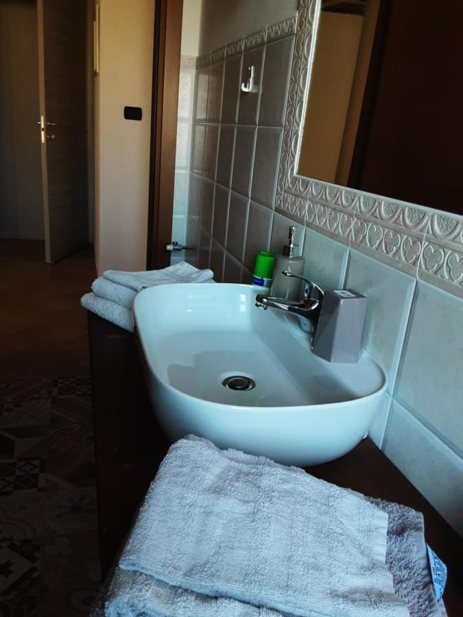 Bed and Breakfast Tre Stelle Порто-Торрес Екстер'єр фото